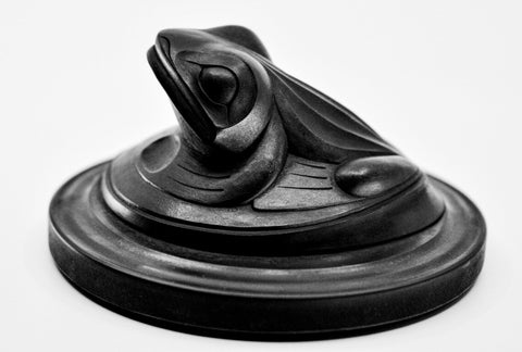 Black Stone Frog on Moon Disk