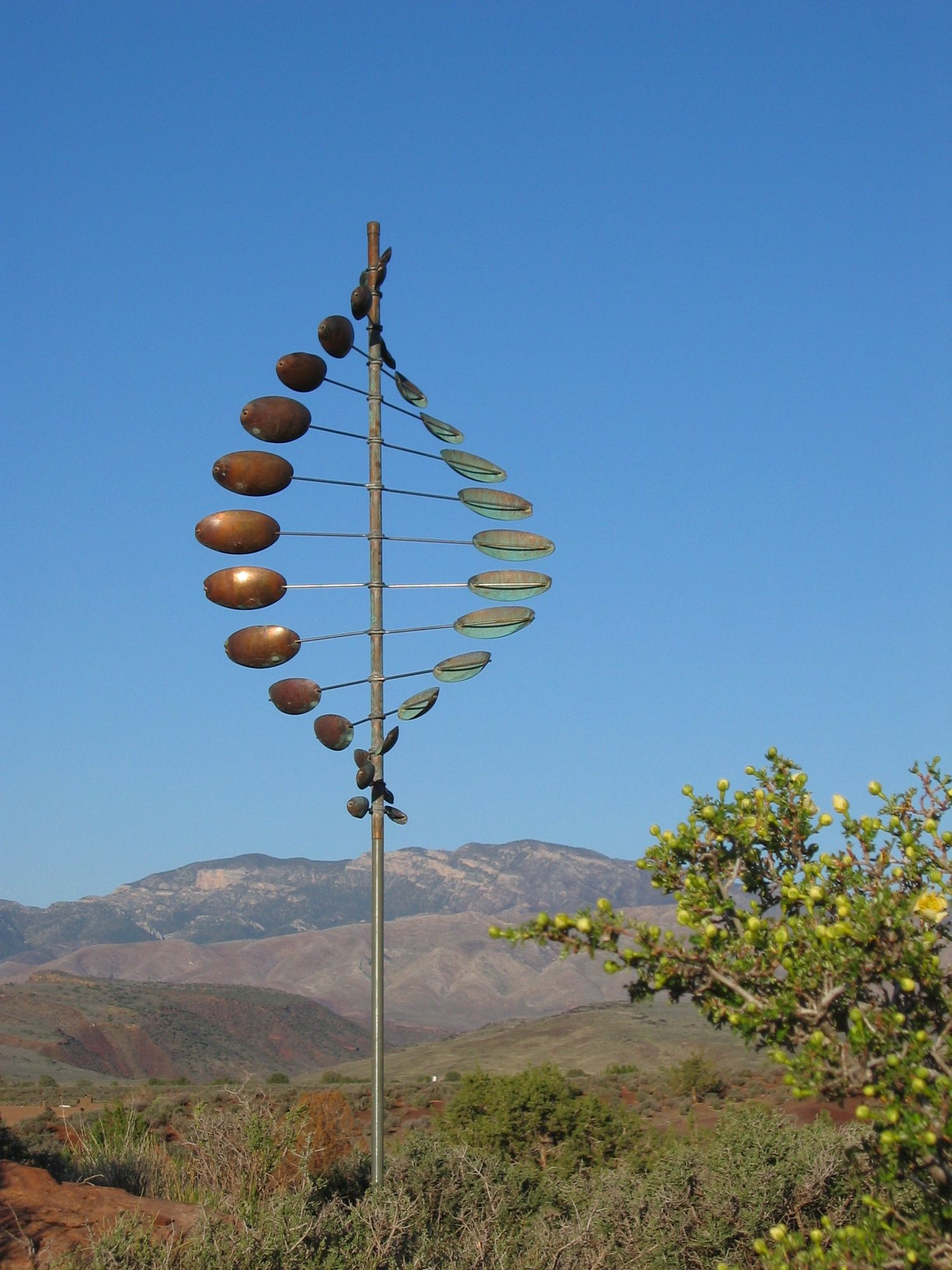 Double Helix Horizontal | Outdoor Memorial Garden Art – Steffich