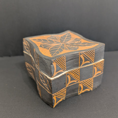 Judy Weeden Ceramic Flower Star Box