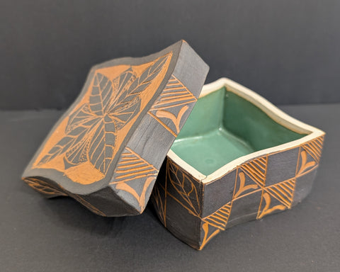 Judy Weeden Ceramic Flower Star Box