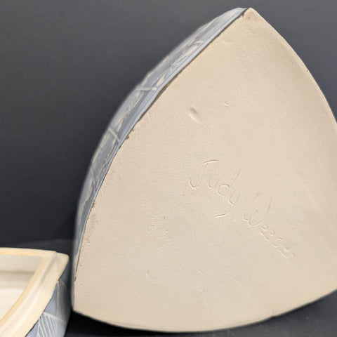 Triangle Garlic Keeper