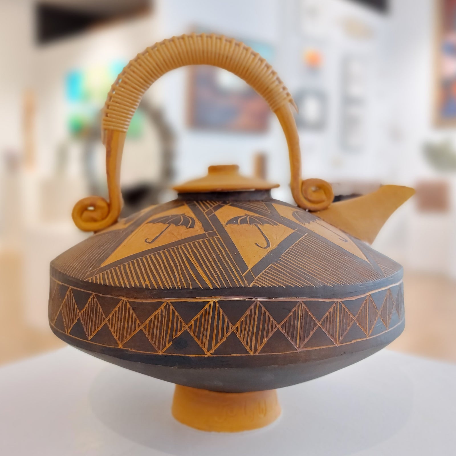 Teapot with Umbrellas